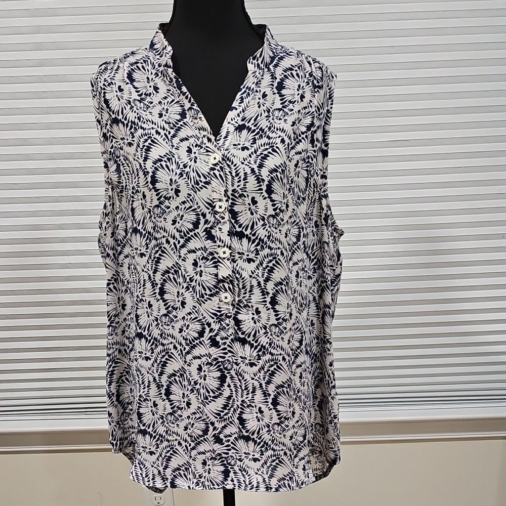 CAbi Blue and Cream Sleeveless Notched Collar Blouse